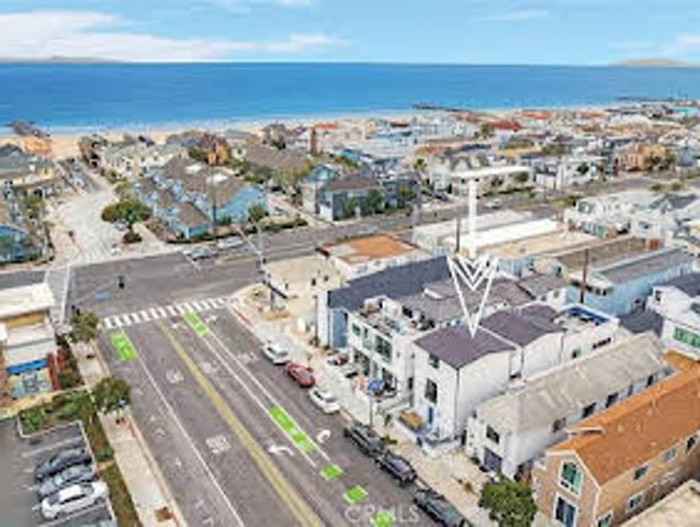 House for sale in Newport Beach
