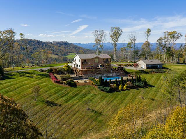 House for sale in Weaverville, North Carolina