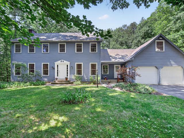 House for sale in Saratoga, New York
