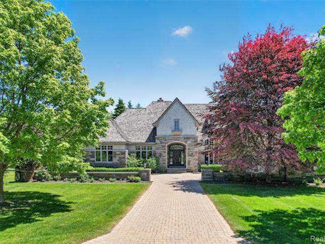 House for sale in Bloomfield Hills, Michigan