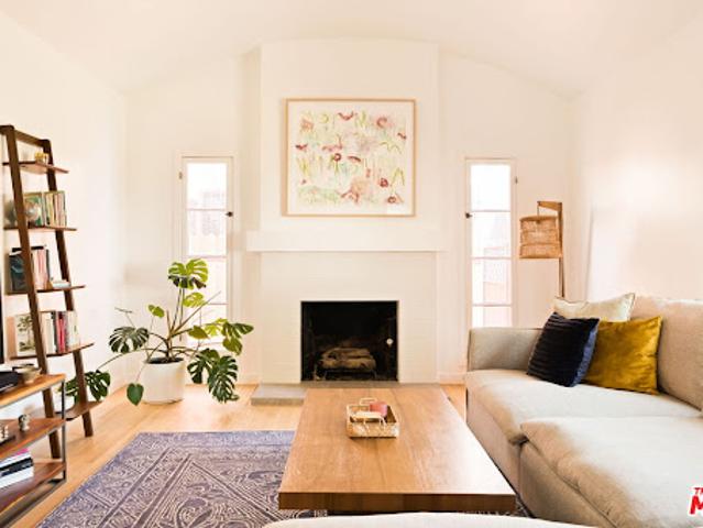 House for sale in Canoga Park, California