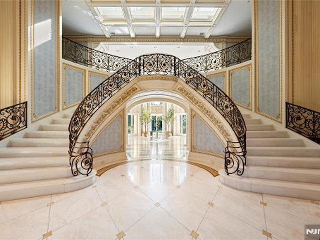 House for sale in Alpine, New Jersey