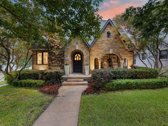 House for sale in Dallas, Texas