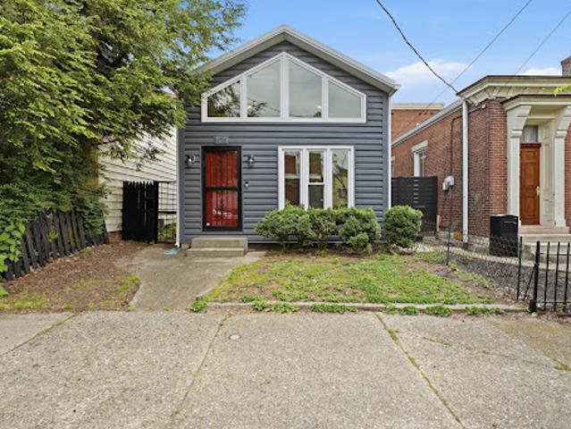 House for sale in Louisville, Jefferson County