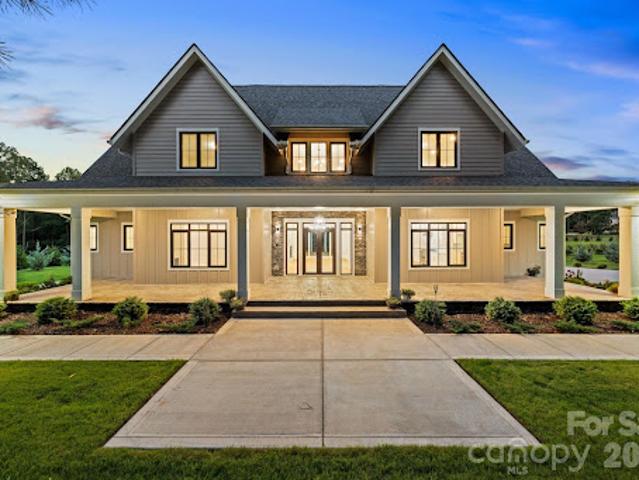 House for sale in Mecklenburg, North Carolina