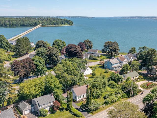 House for sale in Falmouth, Maine