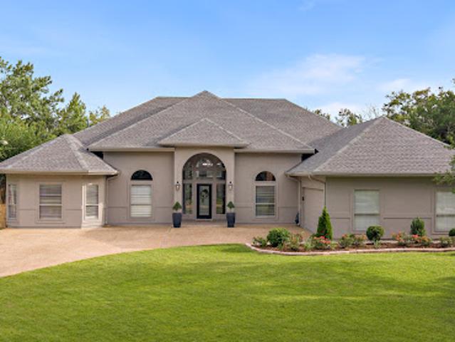 House for sale in Mandeville, Louisiana