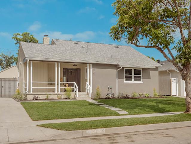 House for sale in Long Beach, California