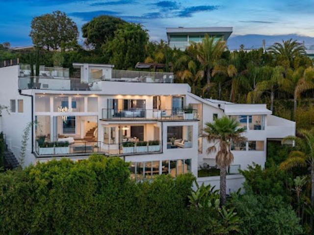 House for sale in Canoga Park, California
