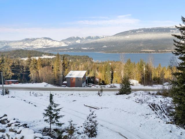 House for sale in Eagle Bay, British Columbia
