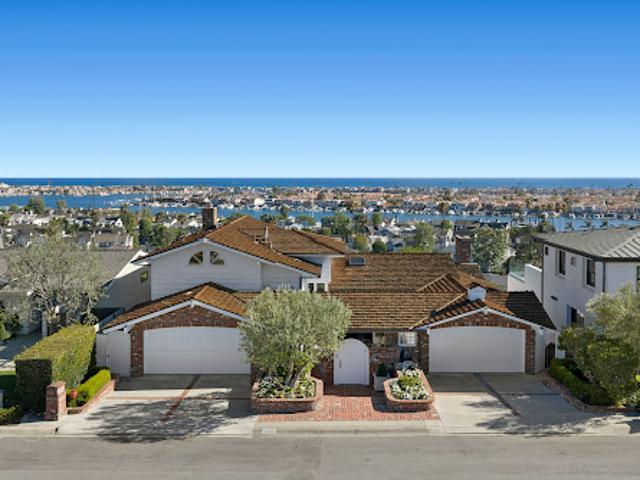 House for sale in Corona Del Mar, California