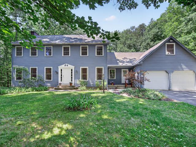 House for sale in Saratoga, New York