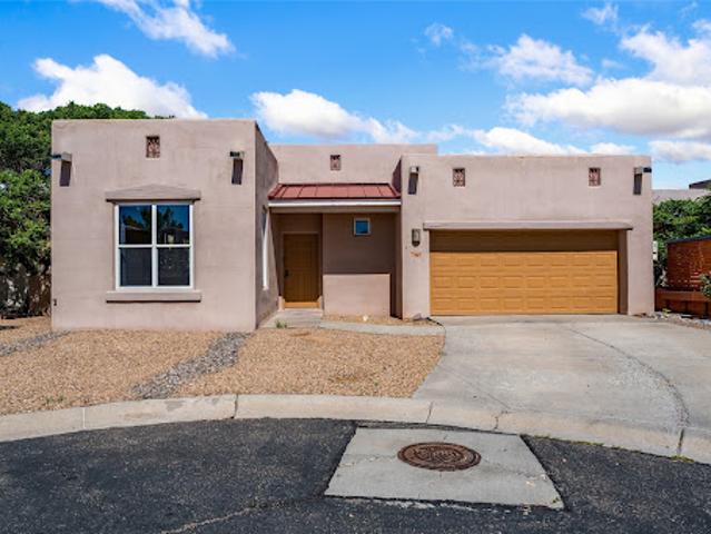 House for sale in Santa Fe, New Mexico
