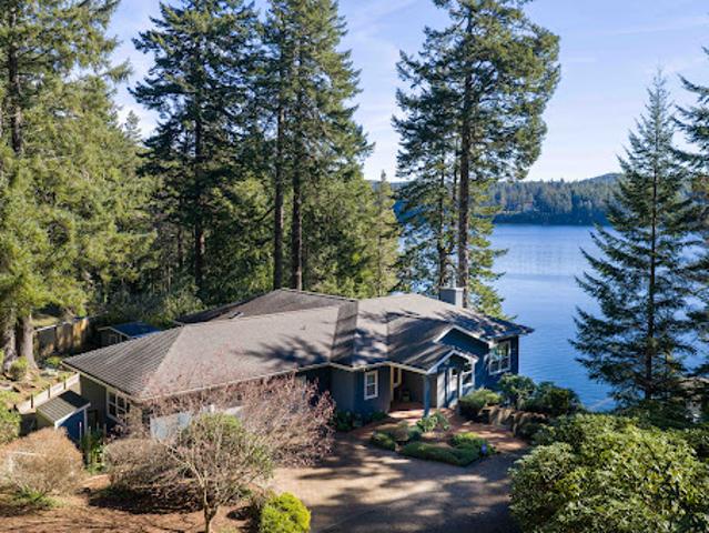 House for sale in Oregonia