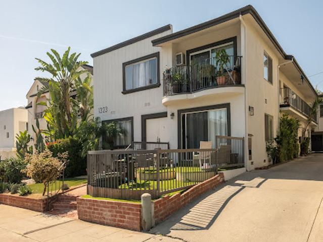 House for sale in Canoga Park, California