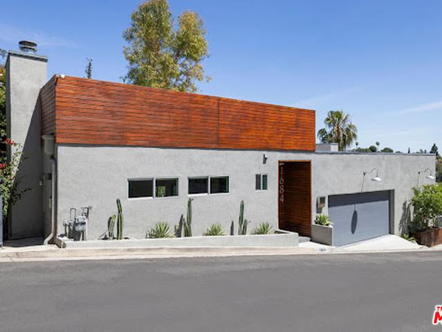 House for sale in Canoga Park, California