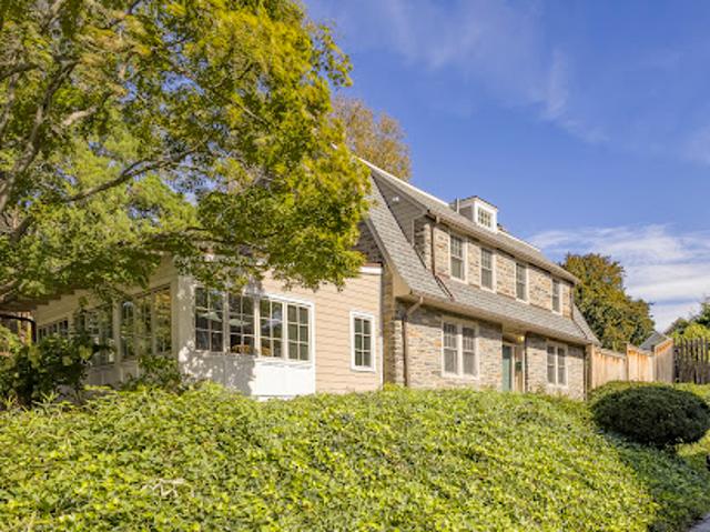 House for sale in Philadelphia, Pennsylvania