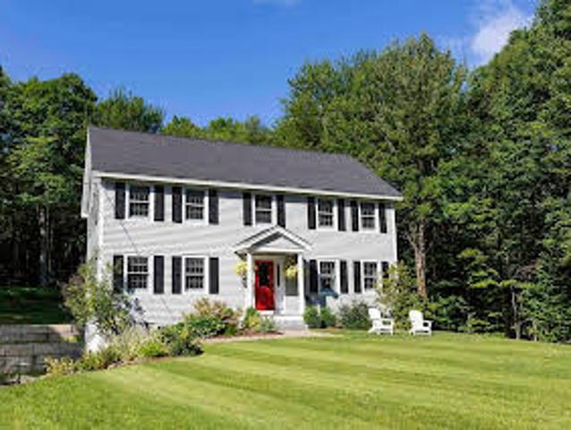 House for sale in New London