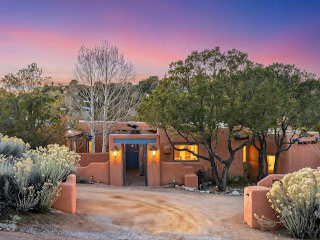 House for sale in Santa Fe, New Mexico