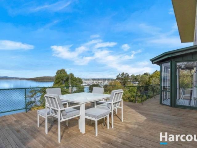 House for sale in Beauty Point, West Tamar