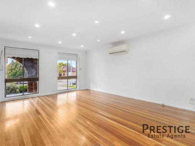 House for rent in Bossley Park, New South Wales