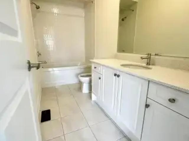 House for rent in Bradford West Gwillimbury, Ontario