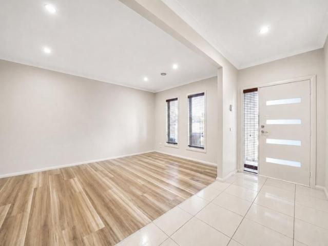 House for sale in Tenterfield, Melbourne
