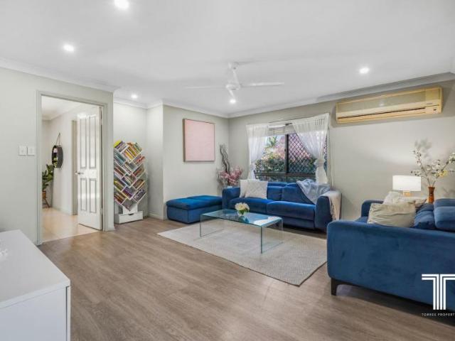 House for sale in Calamvale, Greater Brisbane