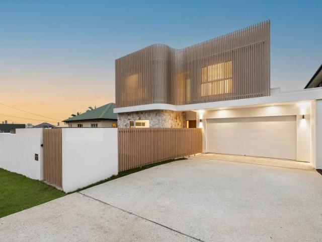 House for sale in Camp Hill, Greater Brisbane