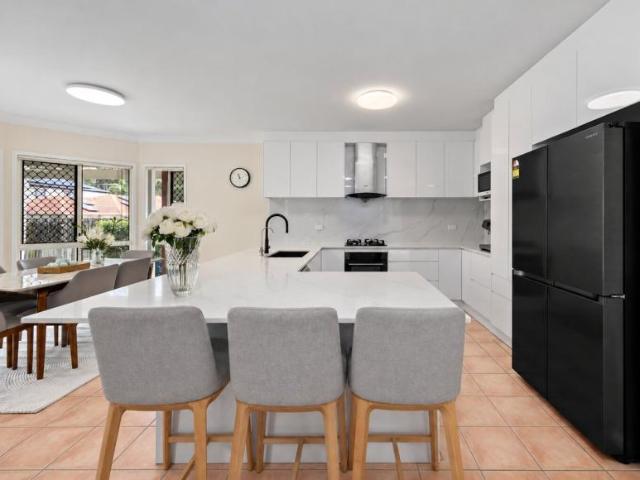 House for sale in Carindale, Greater Brisbane