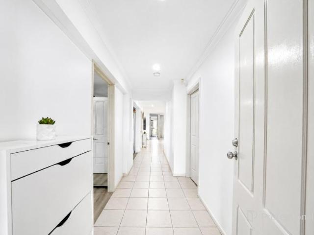 House for sale in Caroline Springs, Melbourne