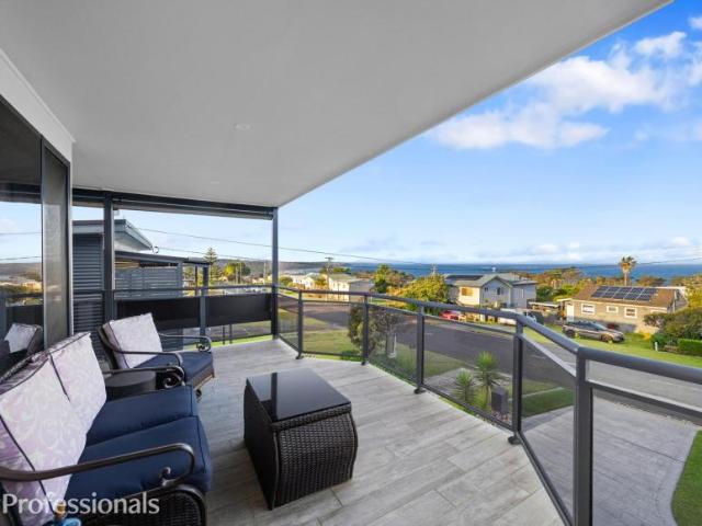 House for sale in Dolphin Point, Shoalhaven City Council