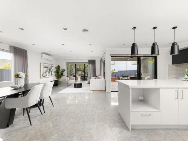House for sale in Tullamore Doncaster, Melbourne