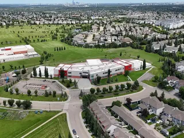 House for rent in Wedgewood, Alberta