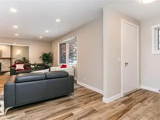 House for rent in Wedgewood, Alberta