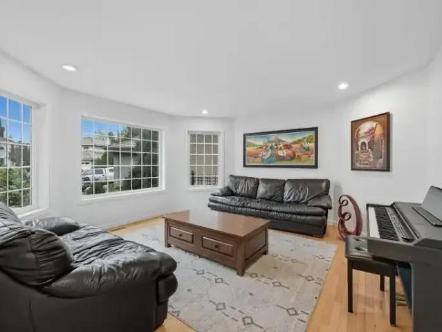 House for rent in Wedgewood, Alberta