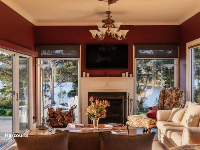 House for sale in Gardners Bay, Huon Valley