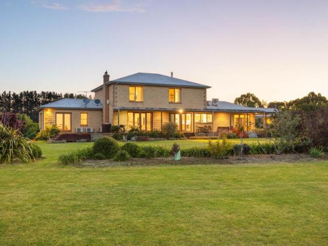 House for sale in Gisborne, Victoria