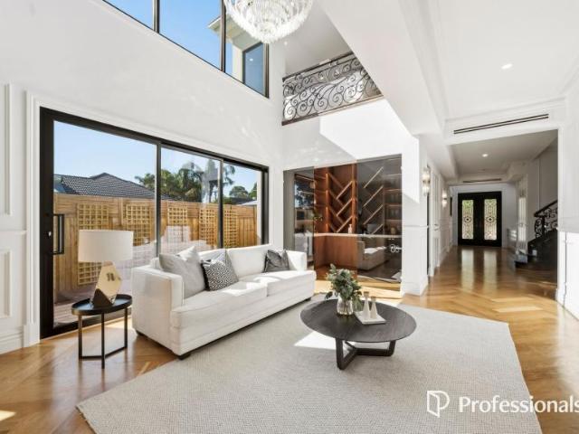 House for sale in Glen Waverley, Melbourne