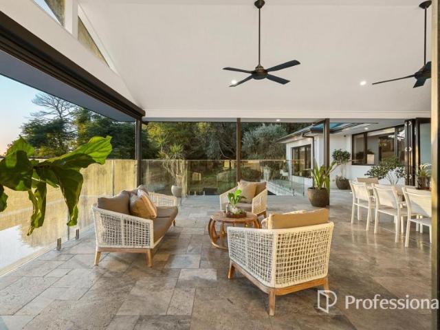 House for sale in Gooseberry Hill, City Of Kalamunda
