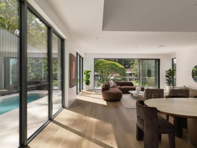 House for sale in Holland Park West, Greater Brisbane