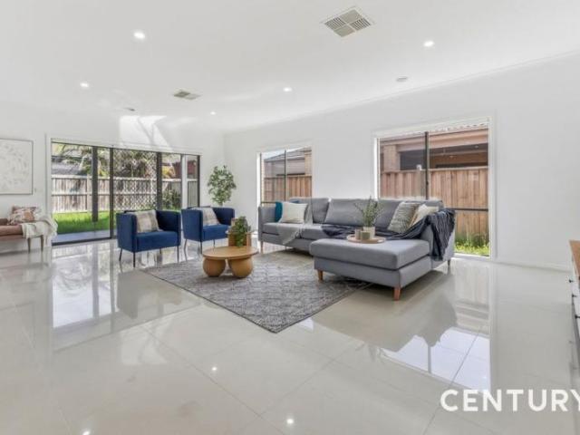 House for sale in Lyndhurst, Melbourne