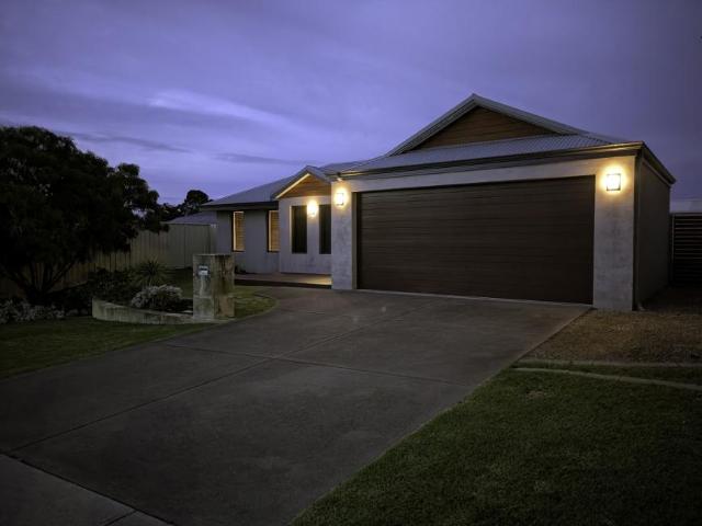House for sale in Mckail, Western Australia