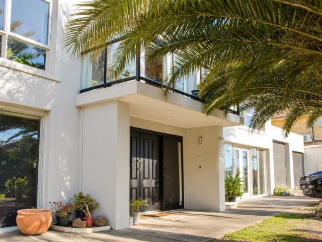 House for rent in Mentone, Melbourne