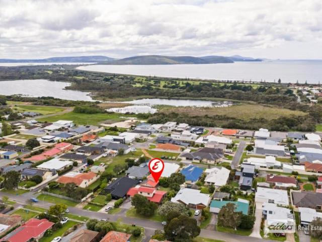 House for sale in Mira Mar, Albany
