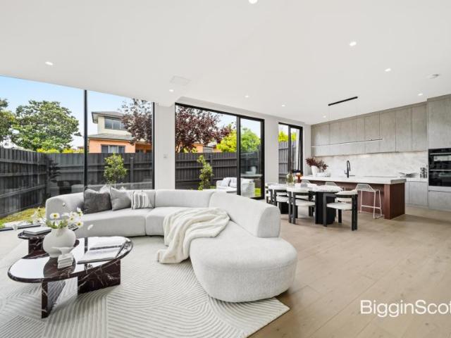 House for sale in Mount Waverley, Melbourne