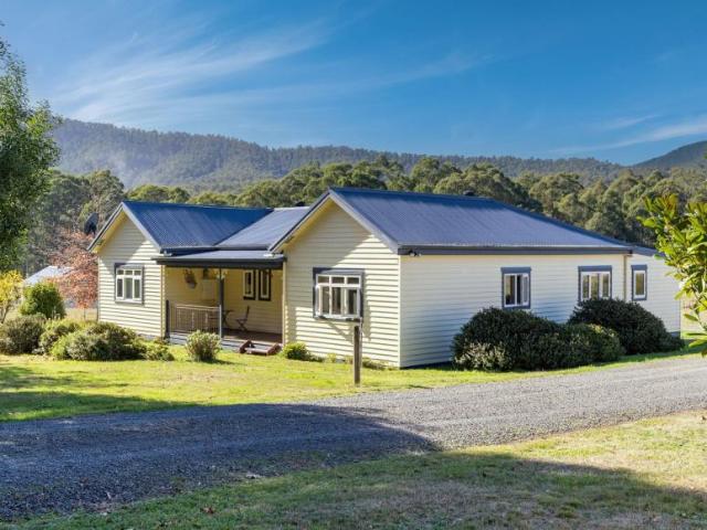 House for sale in Narbethong, Victoria