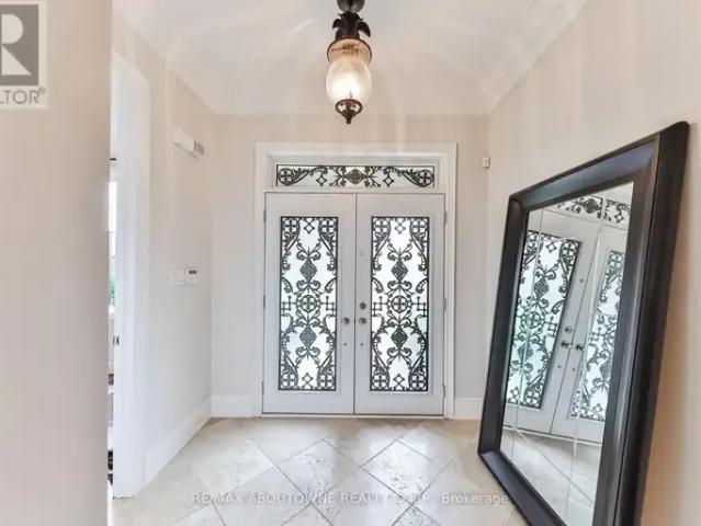 House for rent in Oakville