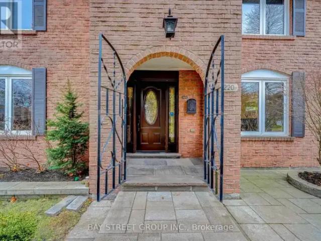 House for rent in Oakville, Ontario