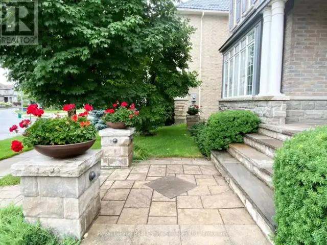 House for rent in Oakville, Ontario